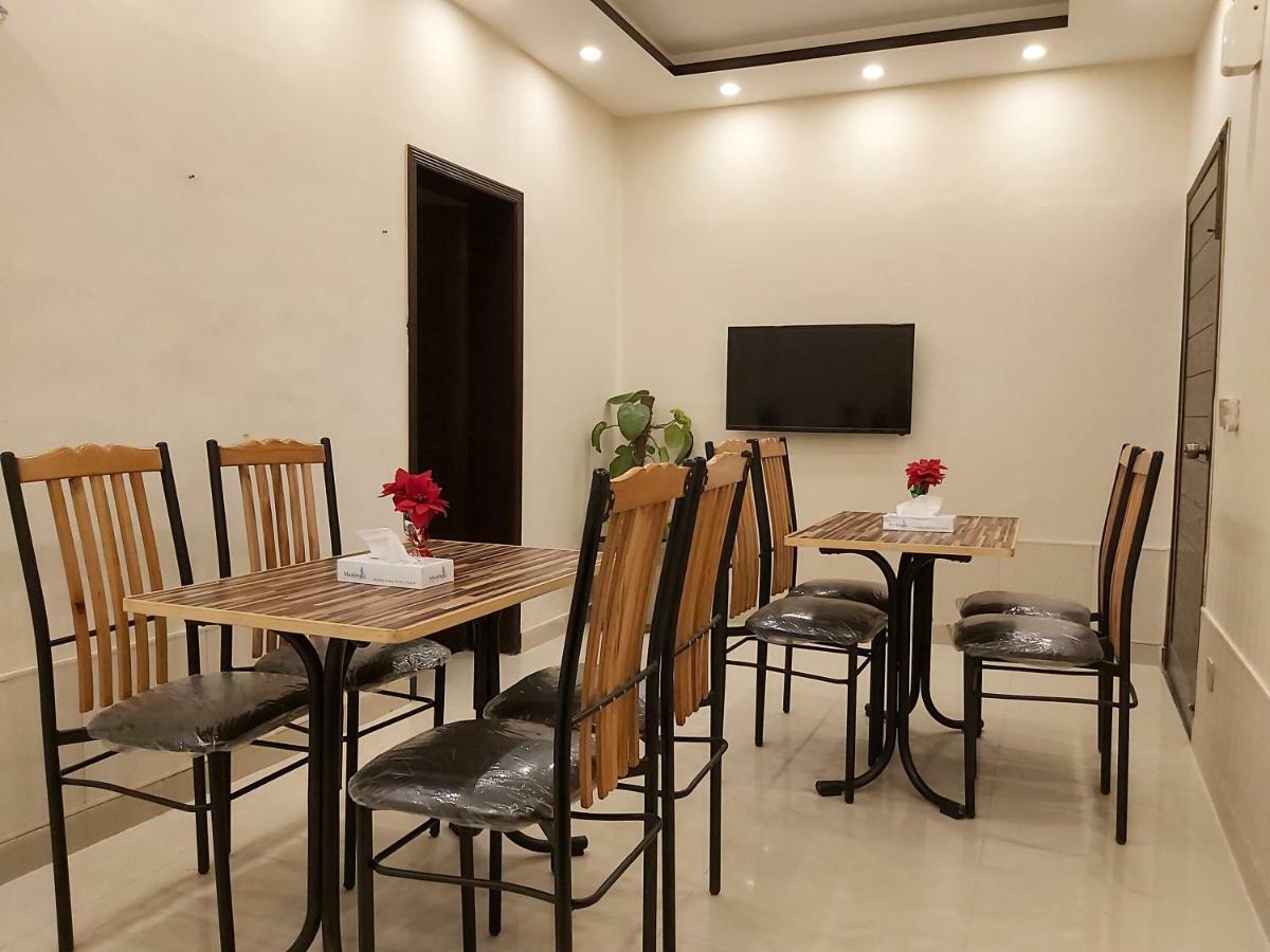 Hotel Mairona Gulberg Lahore Exterior photo